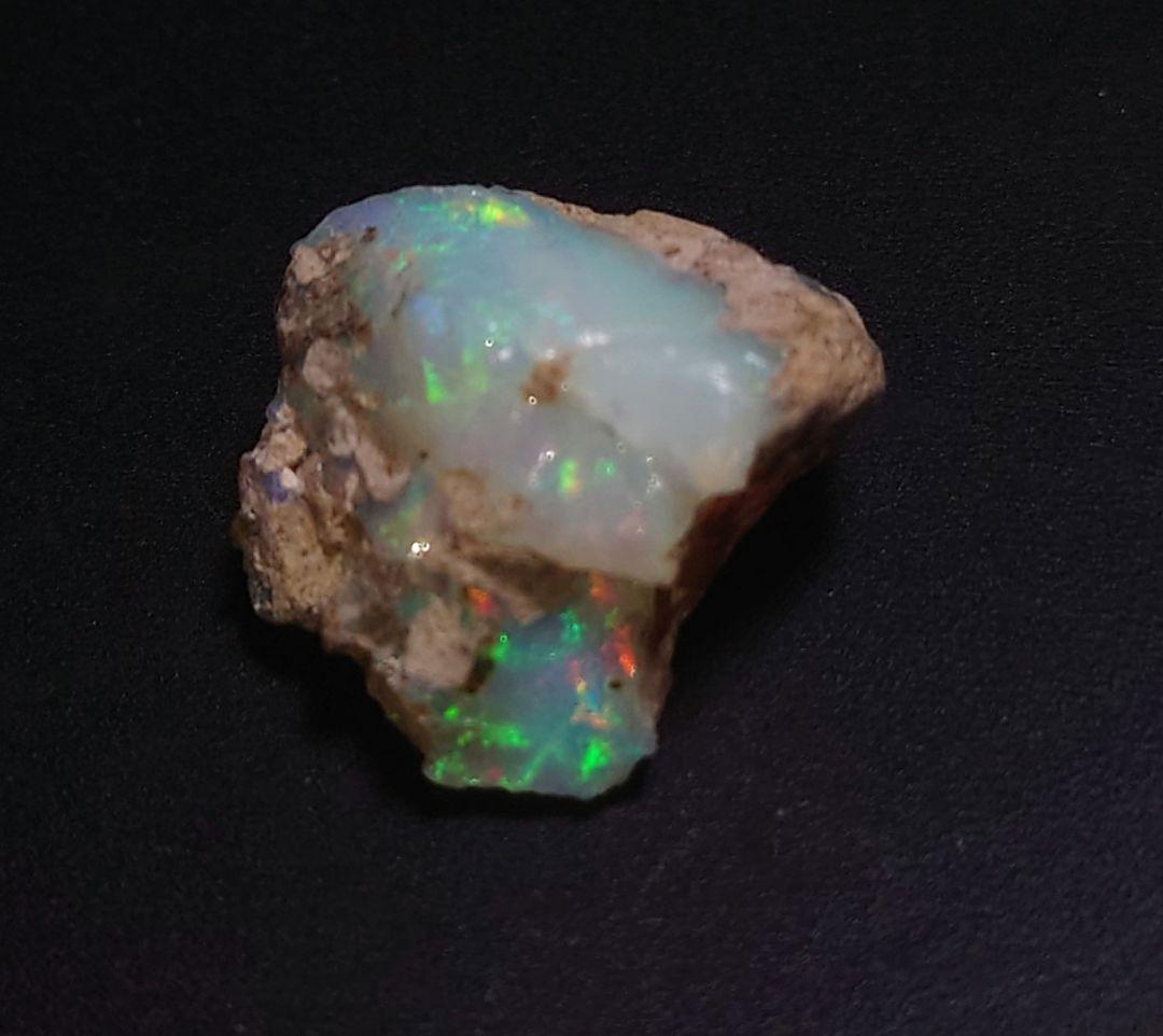 エチオピアウェロ産オパール　ジュエリー　グレード　プレシャス　遊色　鉱物標本